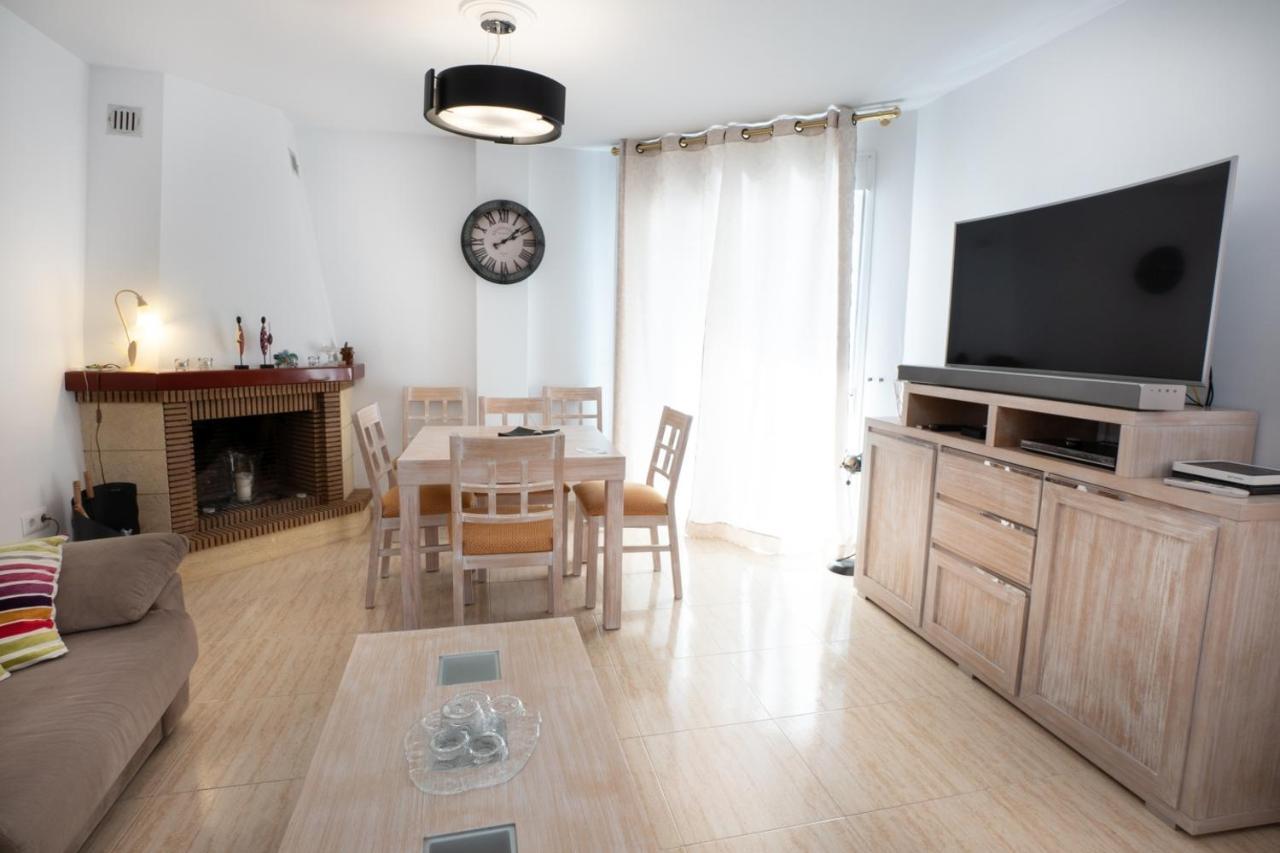 Marina Bella 1F Menyber Apartment Nerja Exterior photo